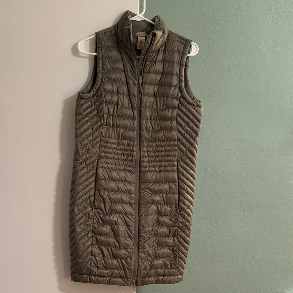 Duluth Trading Co Women's Quilted Vest - Taupe